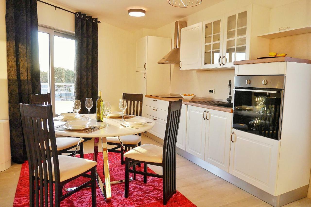 מאקרסקה Apartments Mario Migros מראה חיצוני תמונה